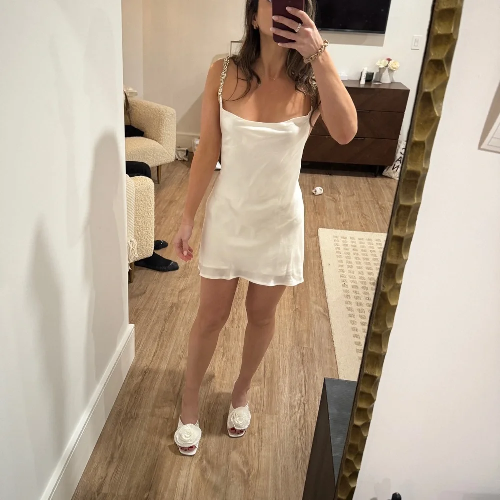 Sisters the Label - SOFIA MINI DRESS - PEARL SILK - Picture 13 of 13